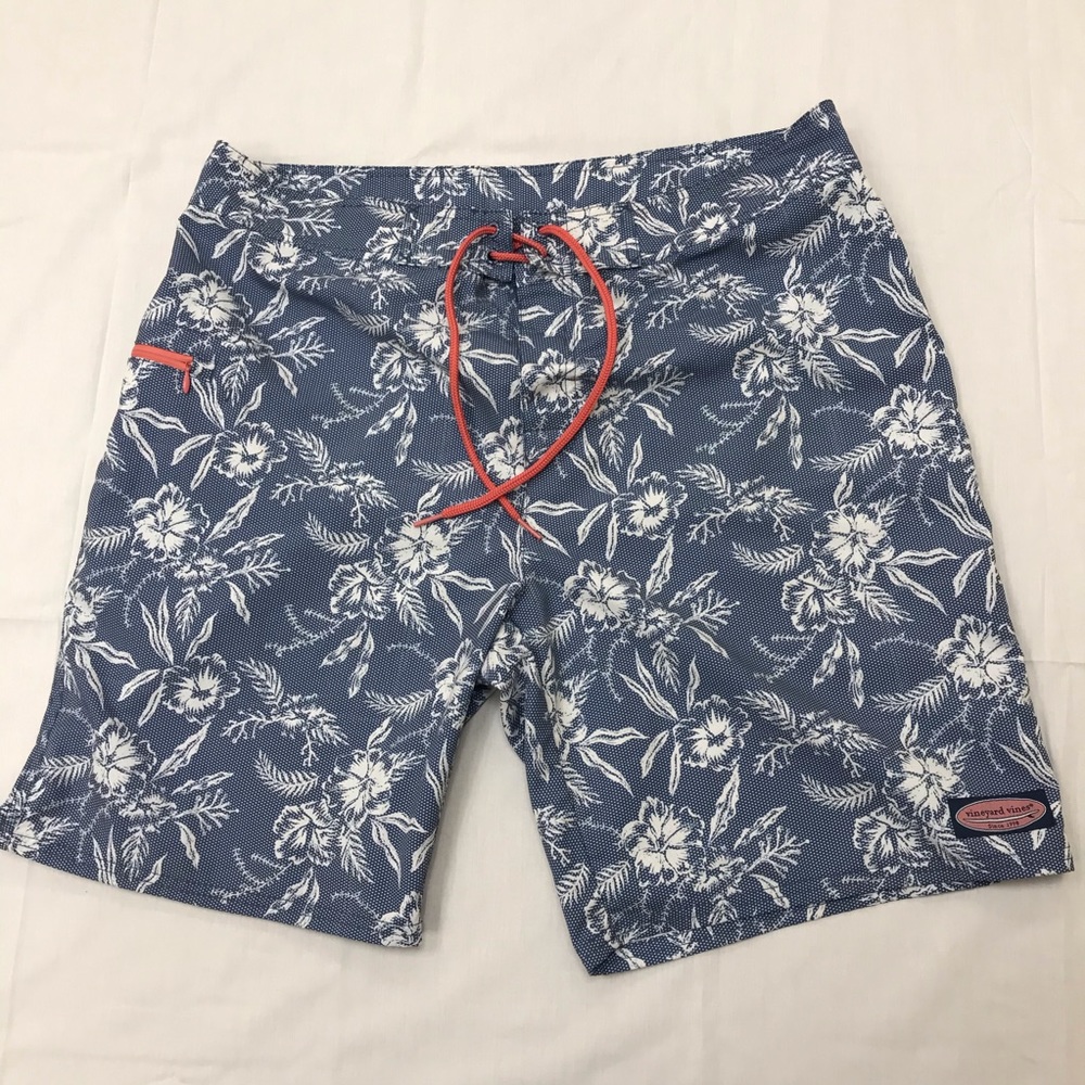 vineyard vines board shorts